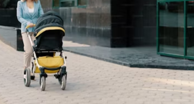 How to Choose the Best City Stroller